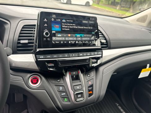 New 2026 Honda Odyssey EX-L image 11