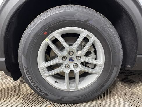 New 2026 Ford Explorer Active w/ Active Comfort Package RWD image 12