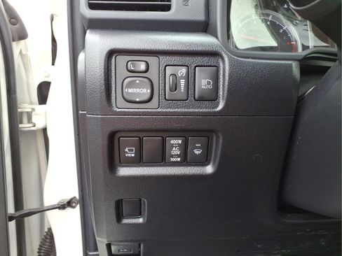 Used 2023 Toyota 4Runner Limited AWD/4WD image 24