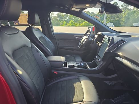 Used 2022 Ford Edge ST-Line AWD/4WD image 10