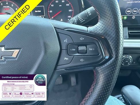 Used 2024 Chevrolet Trax RS FWD image 13