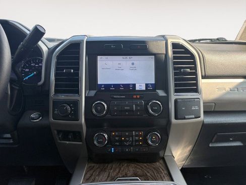 Used 2019 Ford F250 Lariat w/ Lariat Ultimate Package image 11