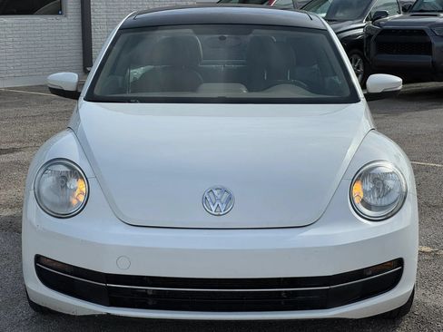 Used 2013 Volkswagen Beetle TDI FWD image 10