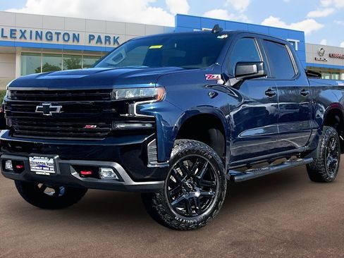 Used 2021 Chevrolet Silverado 1500 LT Trail Boss w/ Convenience Package II image 12
