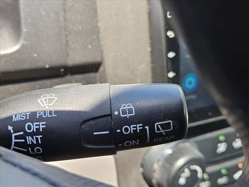Used 2011 Honda CR-V LX image 11