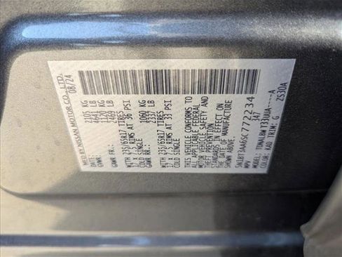 Used 2025 Nissan Rogue S image 21