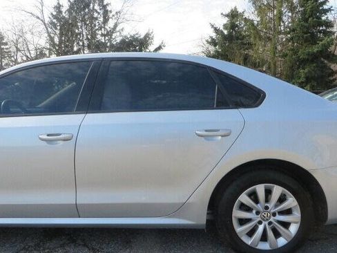 Used 2014 Volkswagen Passat 1.8T Wolfsburg Edition image 30