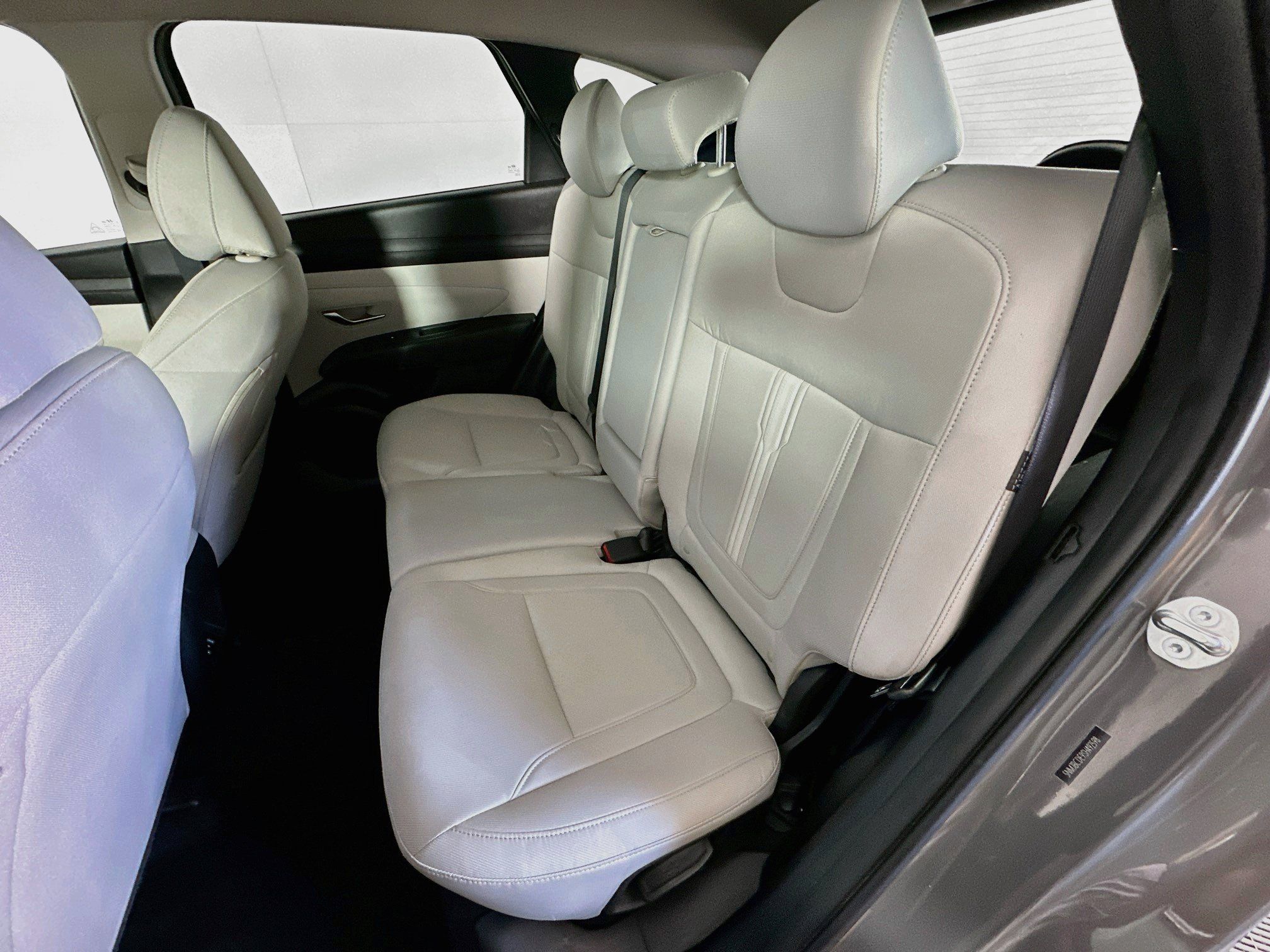 Used 2025 Hyundai Tucson SEL AWD/4WD image 27