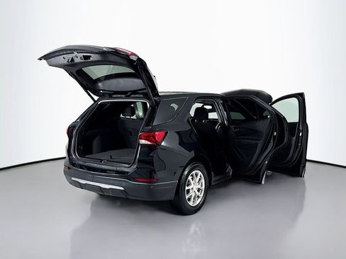 Used 2022 Chevrolet Equinox LT w/ Driver Convenience Package image 23