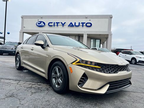 Used 2022 Kia K5 LXS image 1