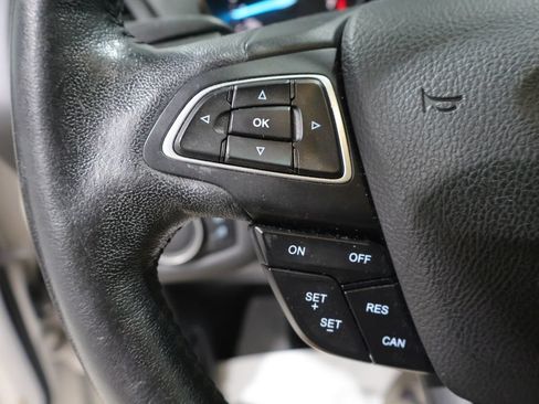 Used 2018 Ford Escape Titanium AWD/4WD image 32