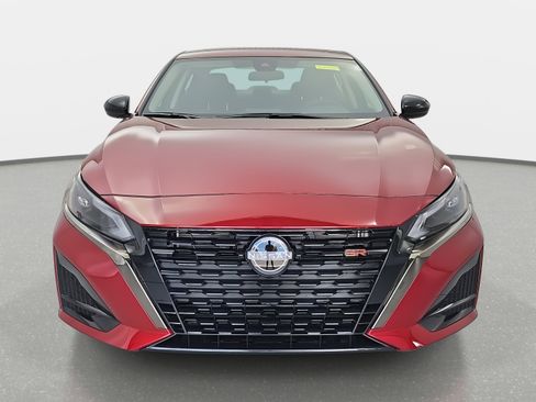 New 2025 Nissan Altima 2.5 SR image 2