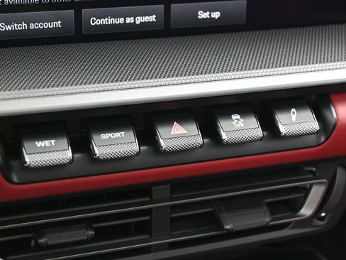 Used 2023 Porsche 911 Carrera image 18