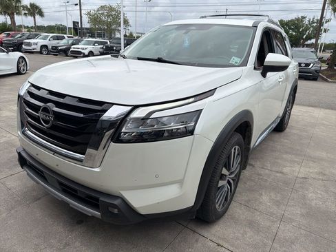 Used 2022 Nissan Pathfinder Platinum w/ Cargo Package image 1