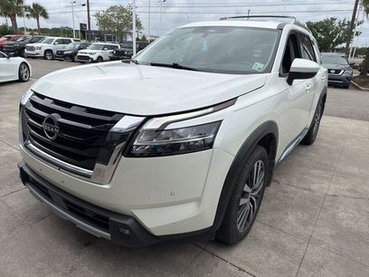 Used 2022 Nissan Pathfinder Platinum w/ Cargo Package