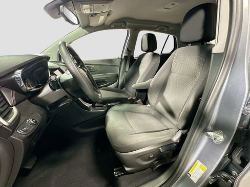 Used 2020 Chevrolet Trax LS w/ Tint and Cruise Package AWD/4WD image 20