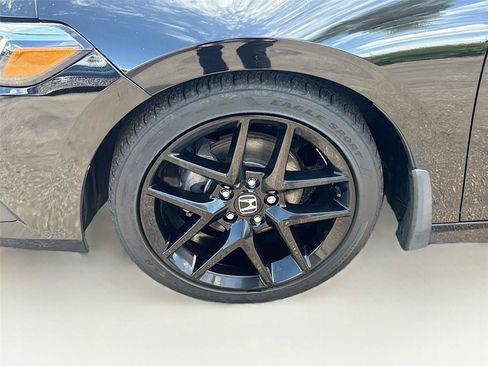 Used 2023 Honda Civic Sport image 28