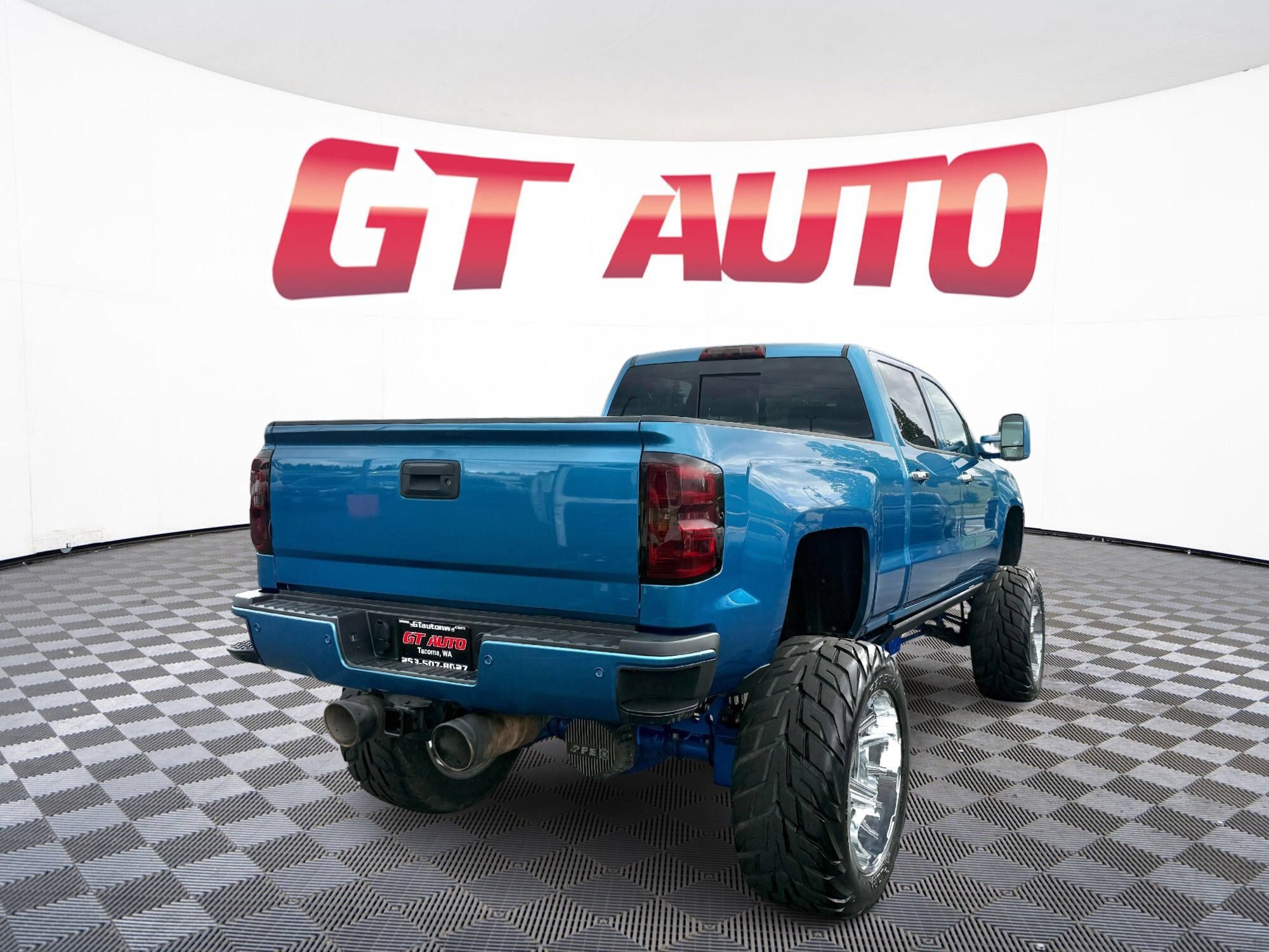 Used 2015 Chevrolet Silverado 2500 LTZ w/ Duramax Plus Package AWD/4WD image 5
