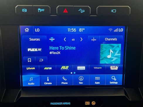 Used 2021 Ford F350 Lariat w/ Lariat Value Package AWD/4WD image 11