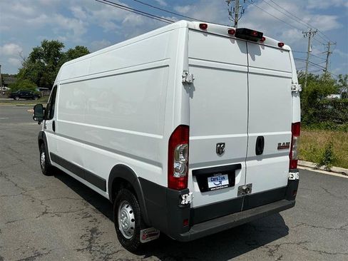 Used 2017 RAM ProMaster 2500 w/ Interior Convenience Group FWD image 3