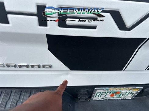 Used 2022 Chevrolet Silverado 1500 LT image 8