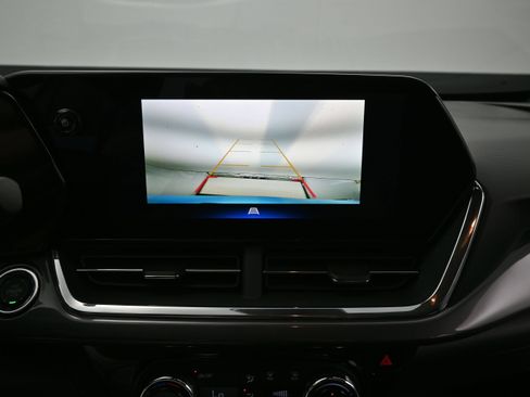 Used 2025 Chevrolet Trax ACTIV FWD image 20