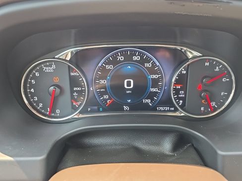 Used 2018 GMC Acadia Denali w/ Technology Package AWD/4WD image 25