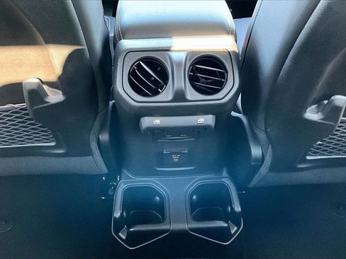 New 2025 Jeep Gladiator Sport w/ Premium Package image 22