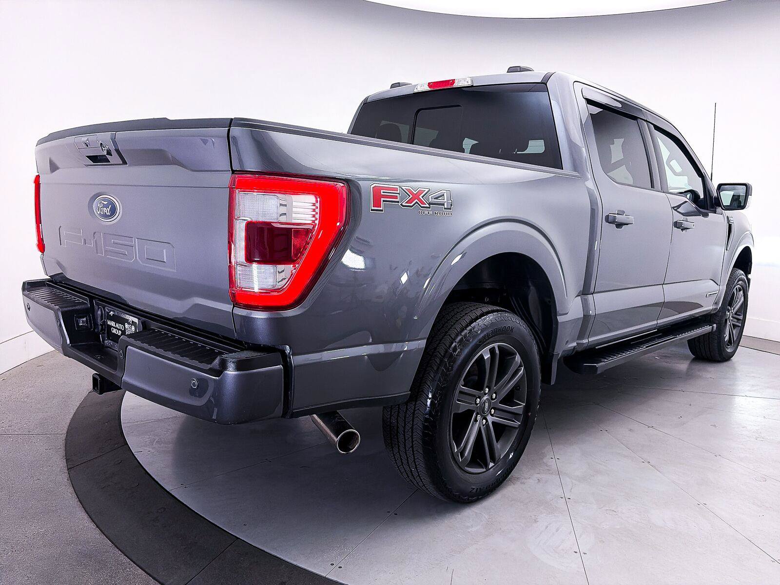 Used 2022 Ford F150 Lariat w/ Equipment Group 502A High AWD/4WD image 17