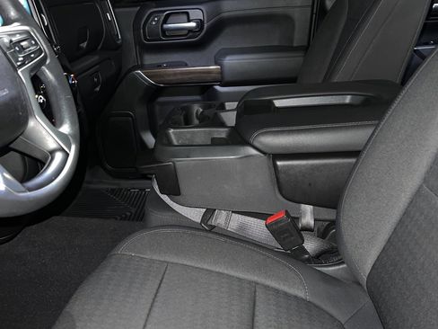 Used 2020 Chevrolet Silverado 1500 LT image 16