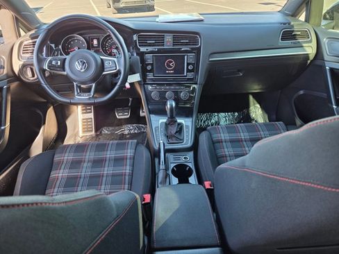 Used 2020 Volkswagen GTI S image 17