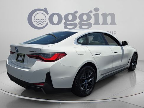 Used 2024 BMW i4 eDrive35 w/ Premium Package RWD image 5