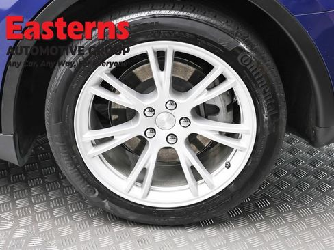 Used 2021 Tesla Model Y Long Range AWD/4WD image 8