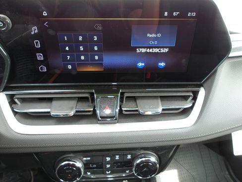 Certified 2024 Chevrolet TrailBlazer LT w/ Convenience Package image 19