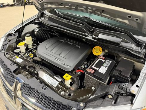 Used 2019 Dodge Grand Caravan SE image 54