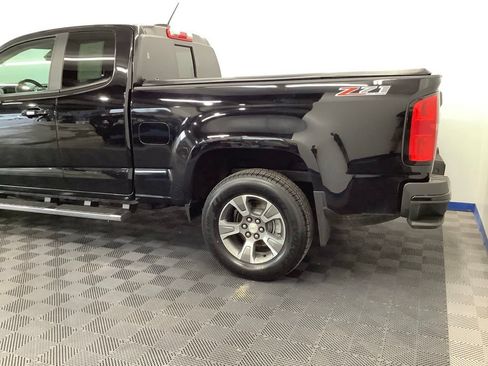Used 2018 Chevrolet Colorado Z71 AWD/4WD image 4