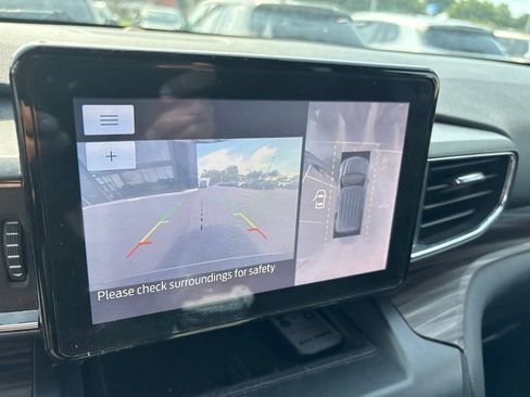 Used 2020 Ford Explorer Limited RWD image 4