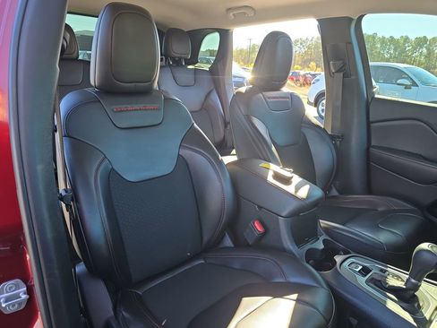 Used 2020 Jeep Cherokee Trailhawk w/ Trailer Tow Group image 13