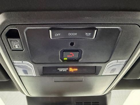 Used 2025 Toyota Tacoma SR5 w/ SR5 Upgrade Package image 22