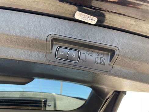 Used 2023 Ford Explorer Limited RWD image 24