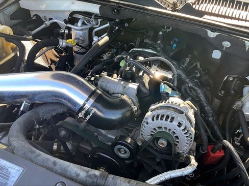 Used 2005 GMC Yukon Denali AWD/4WD image 29