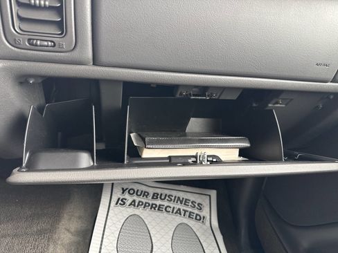 Used 2005 GMC Sierra 2500 SLE w/ Snow Plow Prep Package image 32