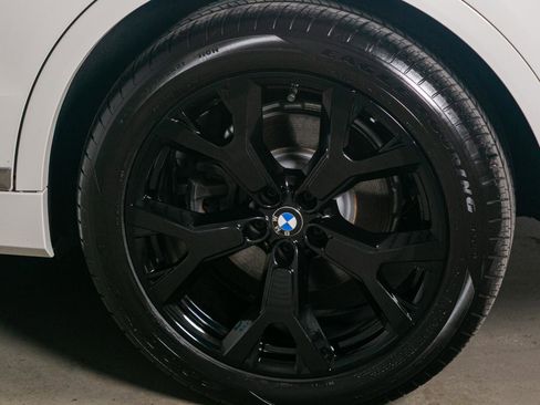 Used 2020 BMW X7 xDrive40i w/ Premium Package image 12