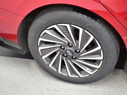 Used 2025 Hyundai Sonata SEL FWD image 36