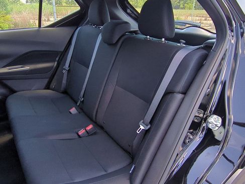 New 2025 Nissan Kicks Play S image 27