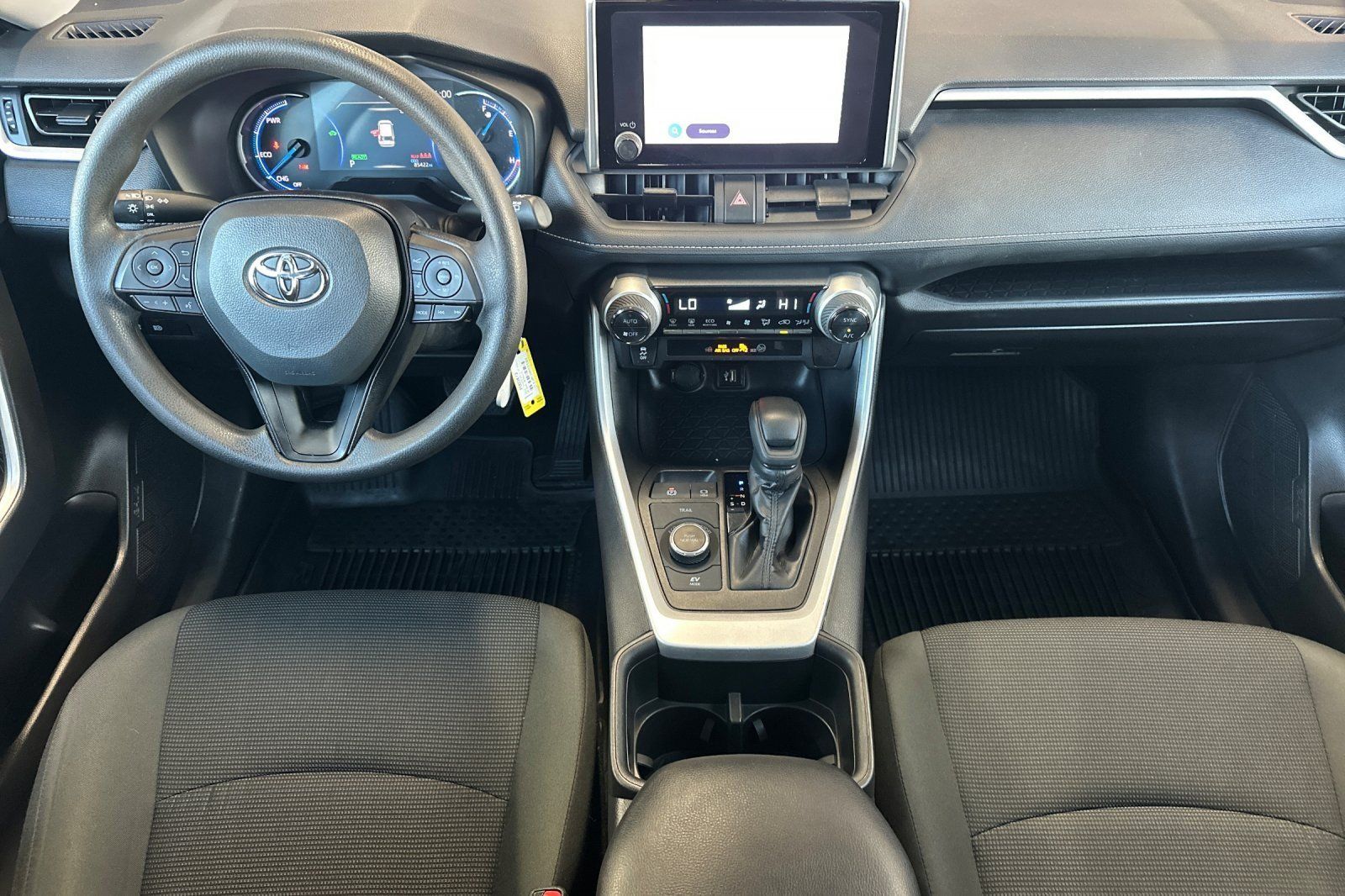 Used 2024 Toyota RAV4 LE AWD/4WD image 12