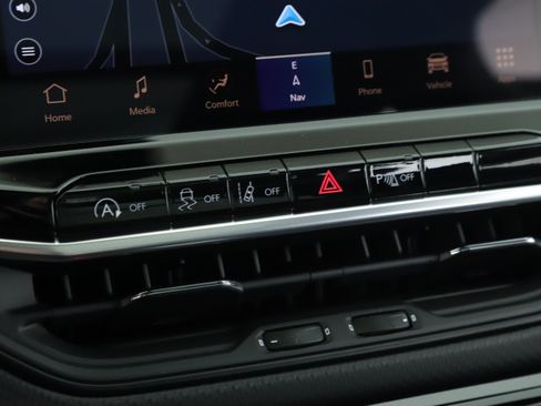 New 2026 Jeep Compass Limited w/ Sun, Sound & Navigation Group image 14