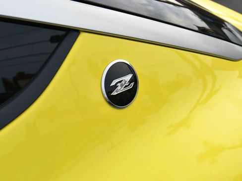 Used 2023 Nissan Z w/ Floor Mat Package (L93) RWD image 13
