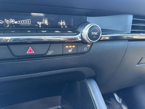 Used 2025 MAZDA MAZDA3 s image 21