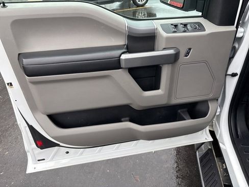 Used 2015 Ford F150 XLT w/ Equipment Group 301A Mid image 21